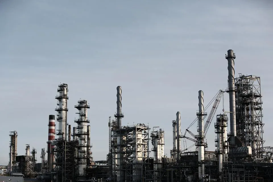 Industrial plant with towers and pipework